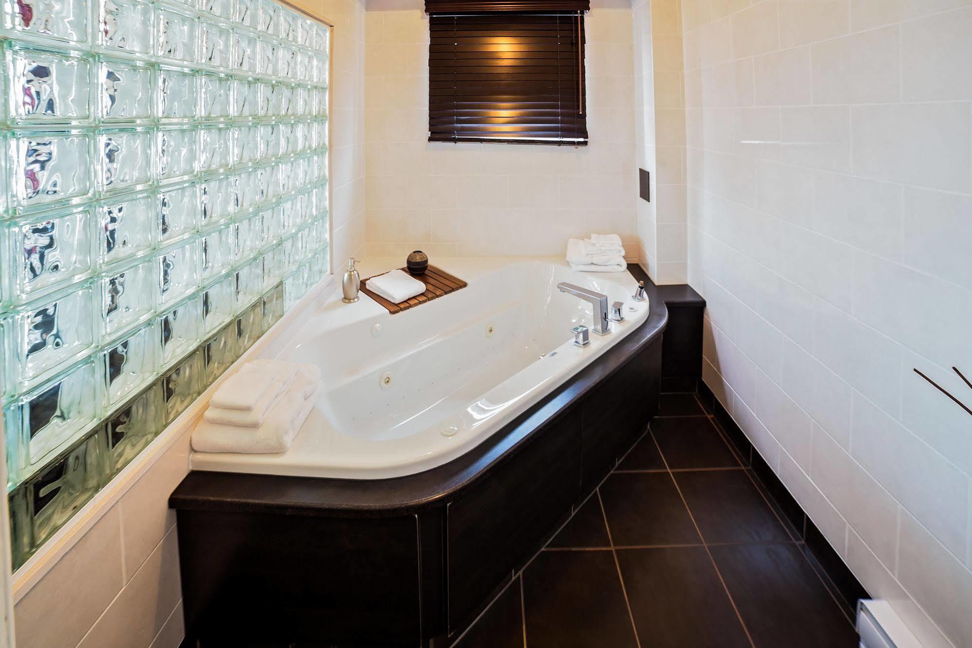 Hotel Saint-Germain Rimouski Kültér fotó